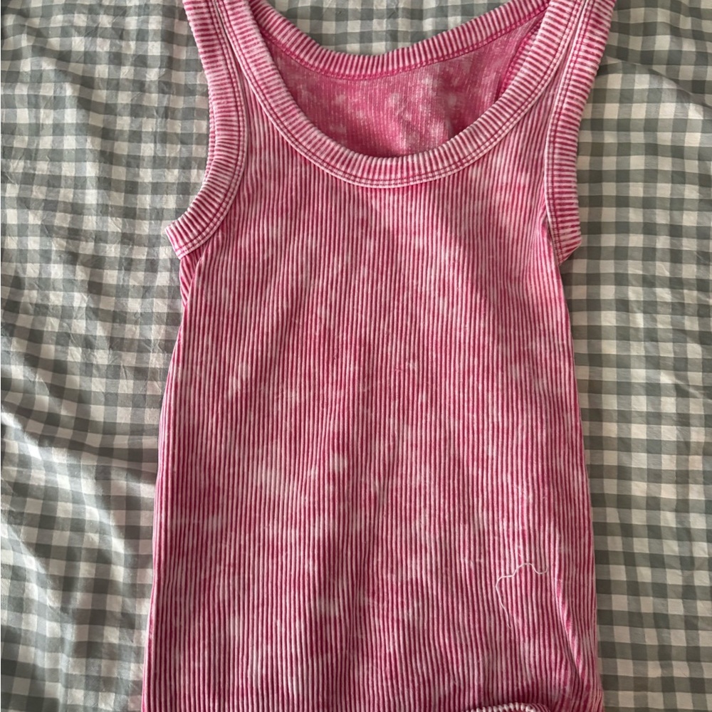 Stylish Pink Ribbed Tank Top
